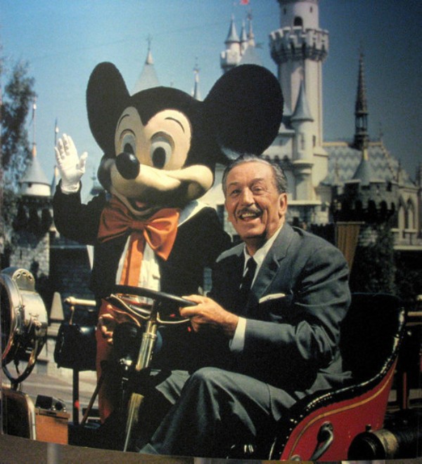 Walt-Mickey-Disneyland